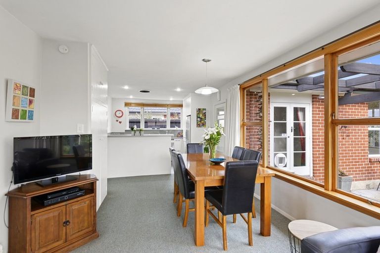 Photo of property in 11 Croziers Road, St Albans, Christchurch, 8052