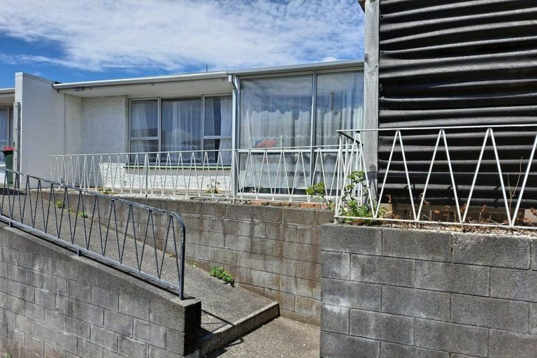 Photo of property in 1/183 Seaview Road, Westown, New Plymouth, 4310