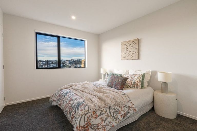 Photo of property in 41 Baumea Rise, Massey, Auckland, 0614