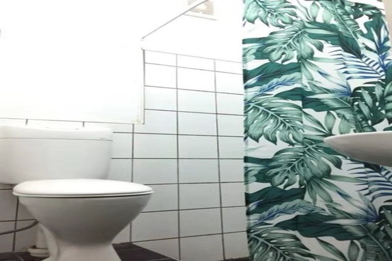 Photo of property in 104 Wallace Street, Mount Cook, Wellington, 6021