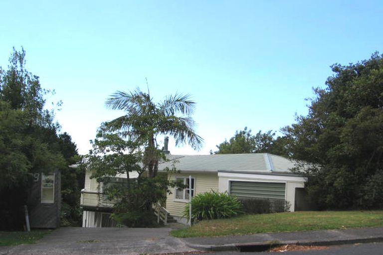 Photo of property in 9 Holt Avenue, Torbay, Auckland, 0630