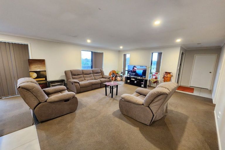 Photo of property in 2 Theobald Street, Pokeno, 2402