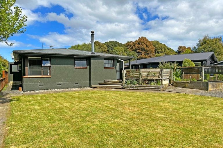 Photo of property in 34 Marama Avenue North, Otatara, Invercargill, 9879