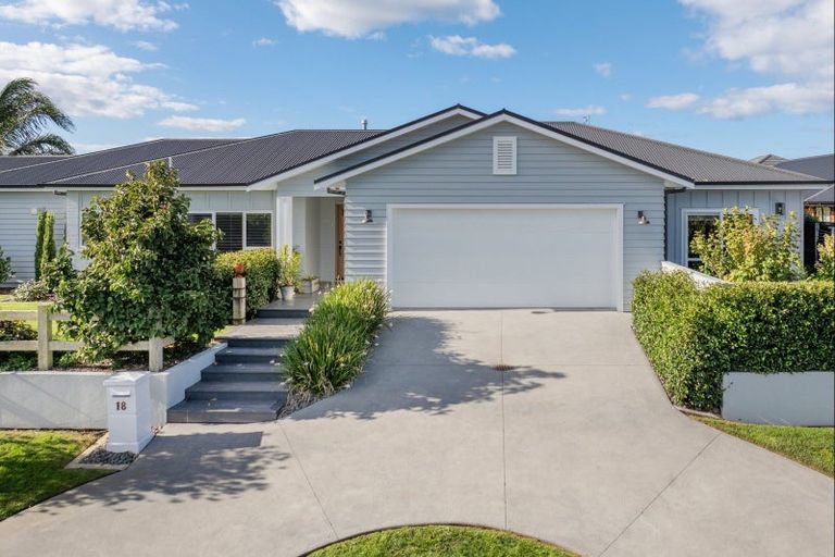 Photo of property in 18 Montia Close, Papamoa Beach, Papamoa, 3118