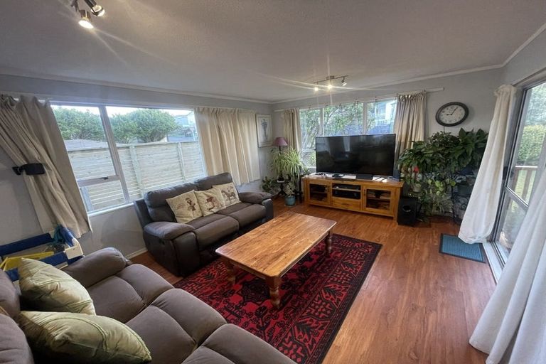 Photo of property in 7 Kaitangata Crescent, Kelson, Lower Hutt, 5010