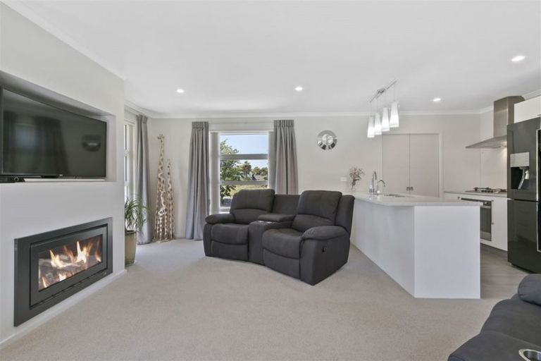 Photo of property in 22 Ballantyne Way, Aongatete, Katikati, 3178