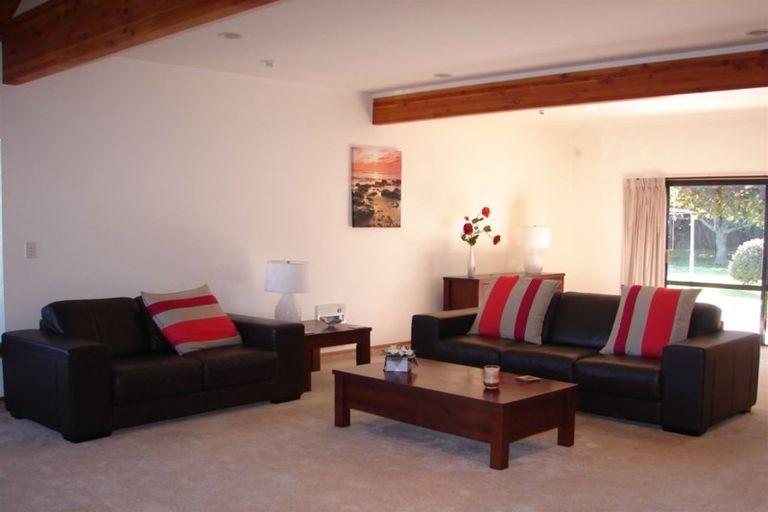 Photo of property in 22 Myrtle Drive, Omokoroa, 3114