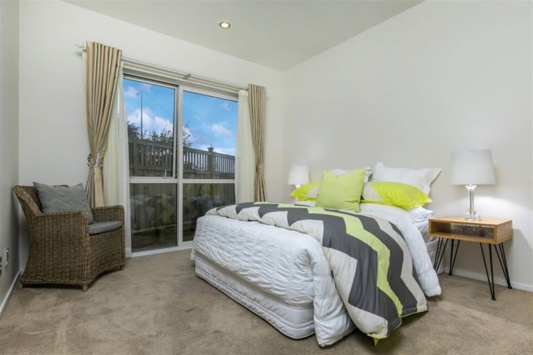 Photo of property in 45 Bordeaux Parade, Te Atatu South, Auckland, 0610
