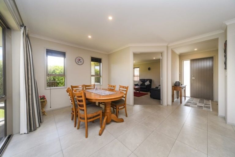 Photo of property in 29a Karina Terrace, Roslyn, Palmerston North, 4414