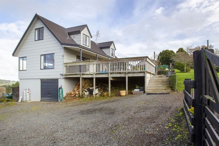 Photo of property in 1098 Ararimu Road, Ararimu, Drury, 2579