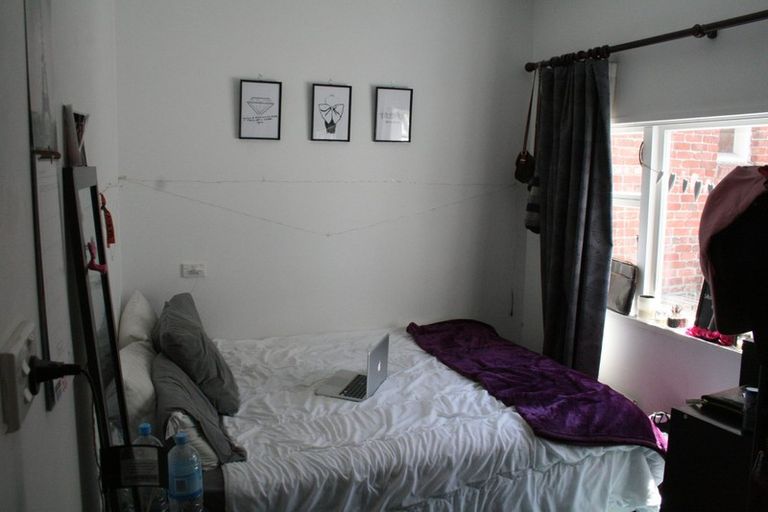 Photo of property in 4 Howard Street, Mount Cook, Wellington, 6021