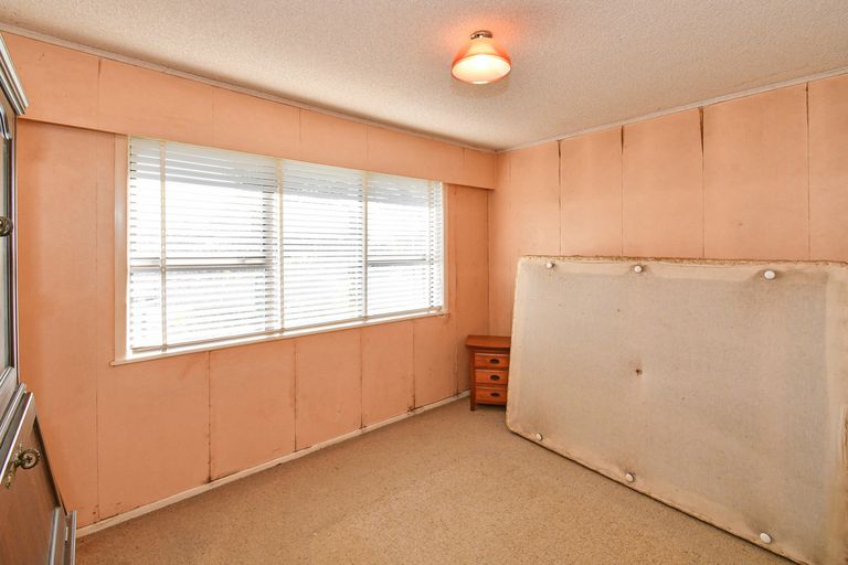 Photo of property in 16 Eastburn Street, Papakura, 2110