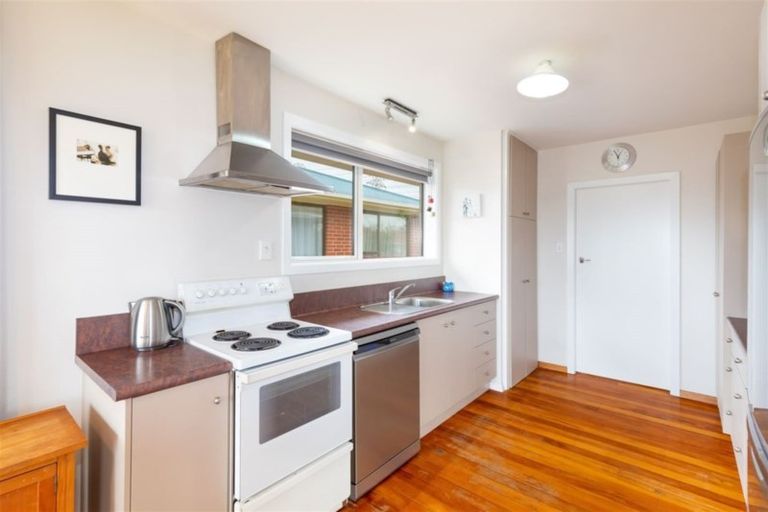 Photo of property in 4 Carbine Place, Sockburn, Christchurch, 8042