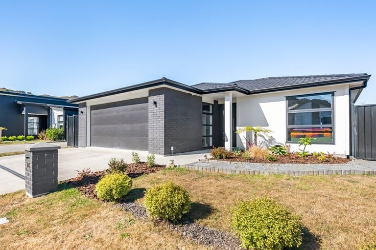 Photo of property in 123 Mawai Hakona Drive, Wallaceville, Upper Hutt, 5018