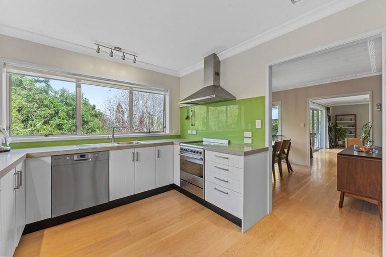 Photo of property in 31 Barlow Place, Chatswood, Auckland, 0626