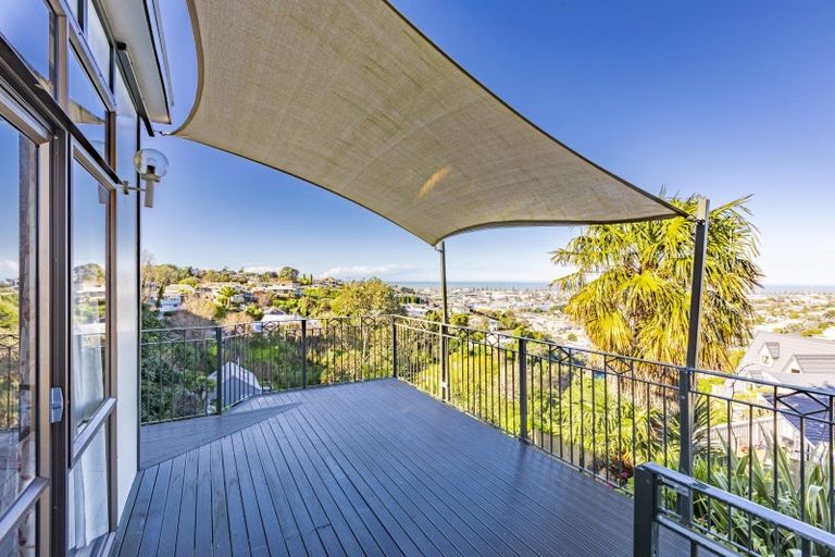 Photo of property in 19 Havelock Road, Hospital Hill, Napier, 4110