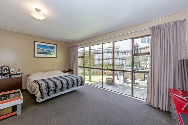 Photo of property in 15 Hillcrest Road, Hatfields Beach, Orewa, 0931