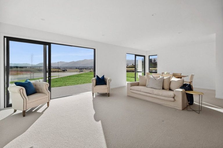 Photo of property in 33 Atkins Road, Luggate, Wanaka, 9382