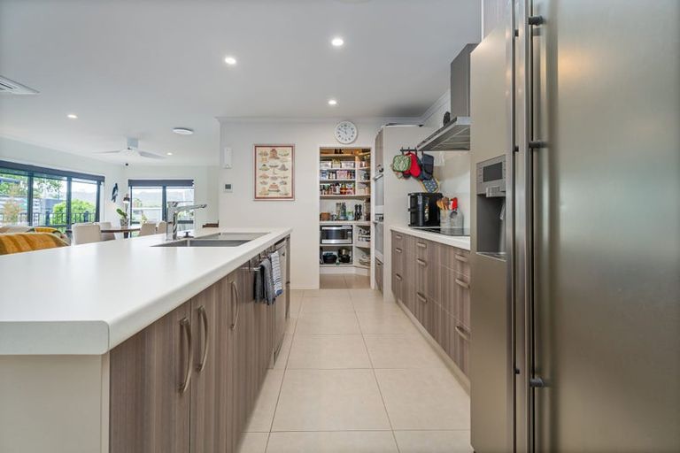 Photo of property in 32 Leeward Drive, Whitianga, 3510