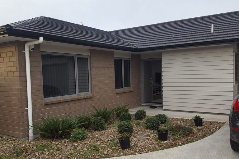 Photo of property in 143a Henderson Valley Road, Henderson, Auckland, 0612