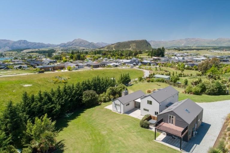 Photo of property in 42 Studholme Road, Wanaka, 9382