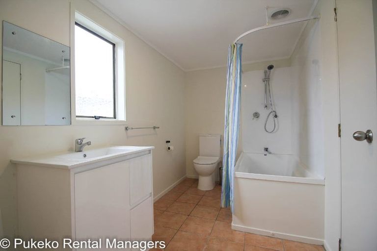 Photo of property in 5 Janese Place, Weymouth, Auckland, 2103