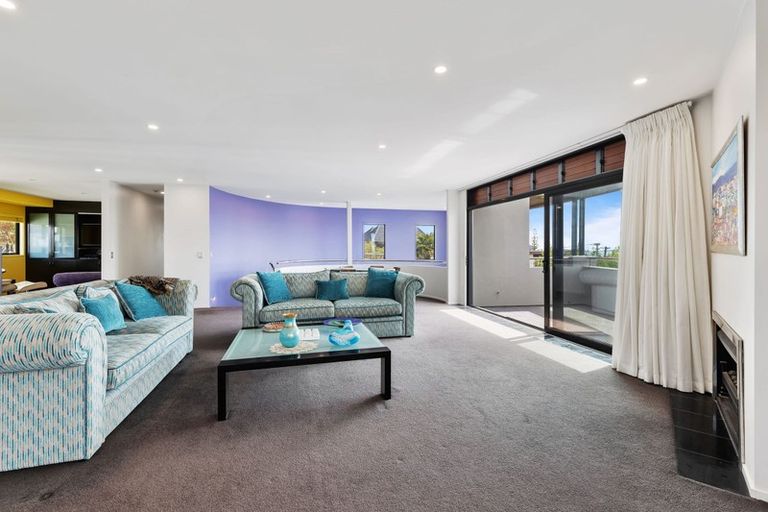 Photo of property in 22a Eastcliffe Road, Castor Bay, Auckland, 0620