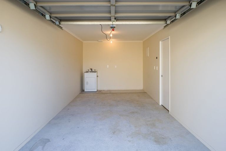 Photo of property in 223 Mark Avenue, Grenada Village, Wellington, 6037