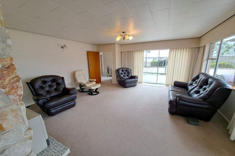 Photo of property in 17a Manu Crescent, Upper Vogeltown, New Plymouth, 4310