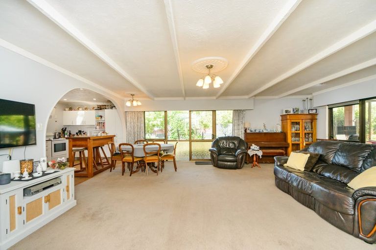 Photo of property in 1 Nuku Street, Tangimoana, 4822