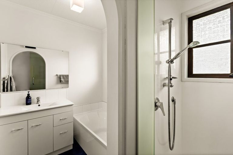 Photo of property in 10 Rush Place, Havelock North, 4130