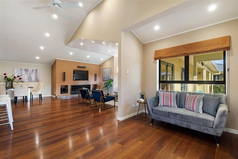 Photo of property in 166 Holmes Road, Waiuku, 2682