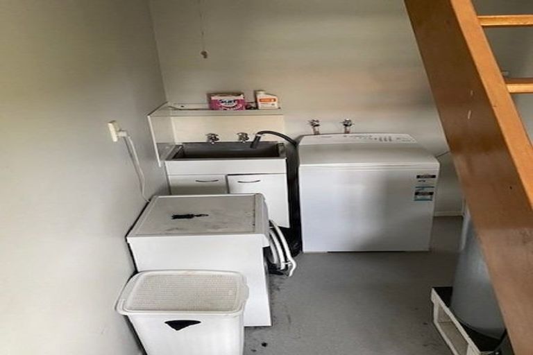 Photo of property in 35a Ranui Terrace, Tawa, Wellington, 5028