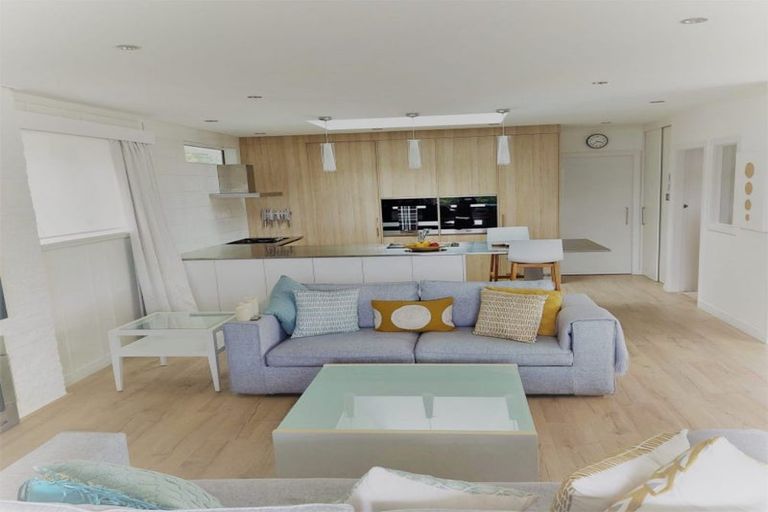 Photo of property in 27 Hona Street, Waikanae Beach, Waikanae, 5036