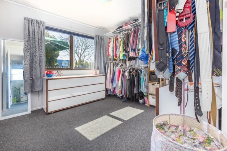 Photo of property in 8 Harbour Crest Drive, Waiuku, 2123