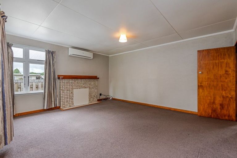 Photo of property in 15 Dawson Street, Pahiatua, 4910