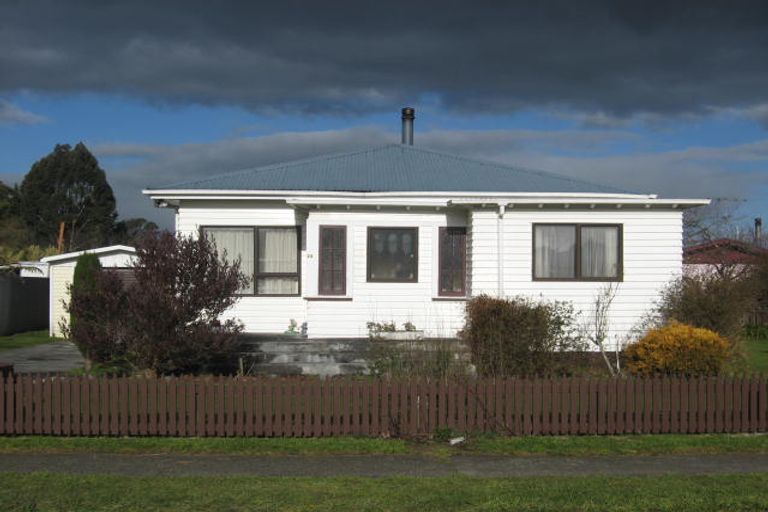 Photo of property in 24 Kupe Drive, Carterton, 5713