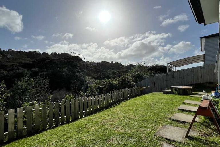 Photo of property in 126 Tamahere Drive, Glenfield, Auckland, 0629