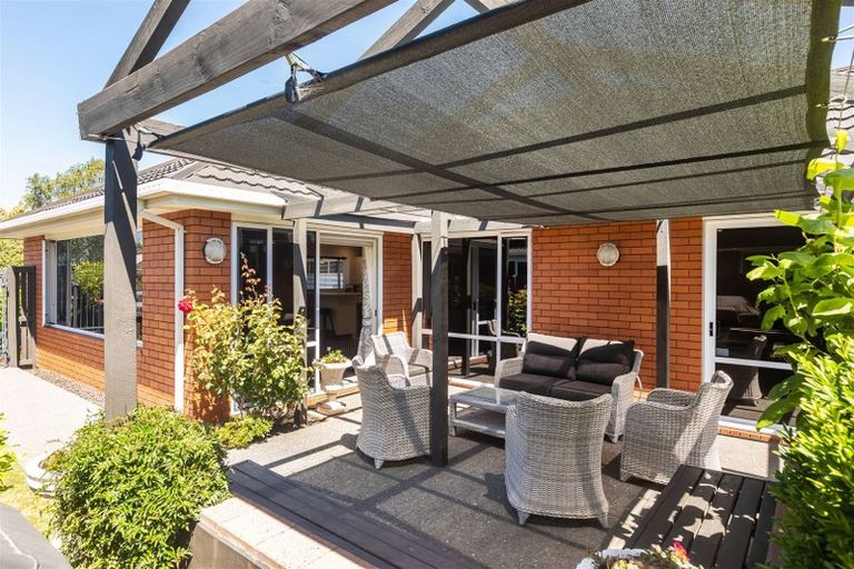 Photo of property in 23 Apsley Drive, Russley, Christchurch, 8042