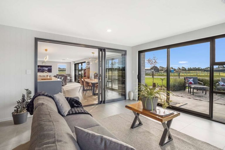 Photo of property in 12 Meadowlands Green, Allenton, Ashburton, 7700