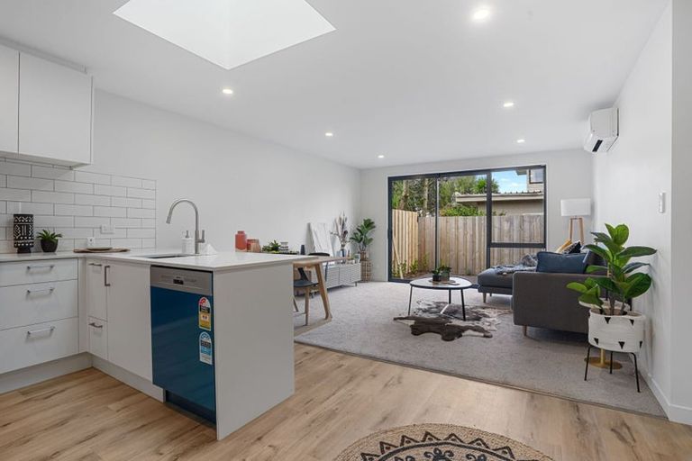 Photo of property in 6d Avonhead Road, Avonhead, Christchurch, 8042