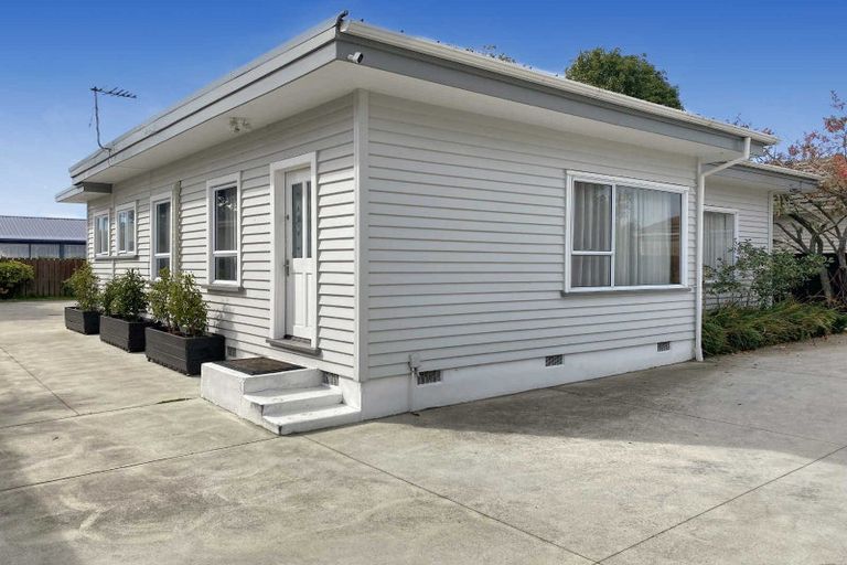 Photo of property in 14 Buchanans Road, Sockburn, Christchurch, 8042