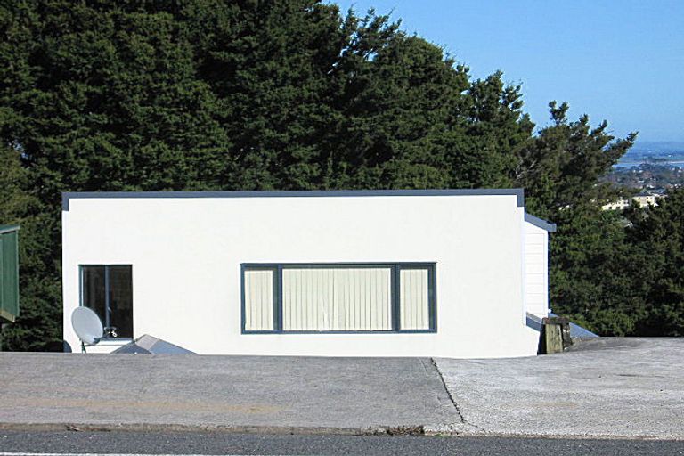 Photo of property in 29a Goodwood Drive, Goodwood Heights, Auckland, 2105