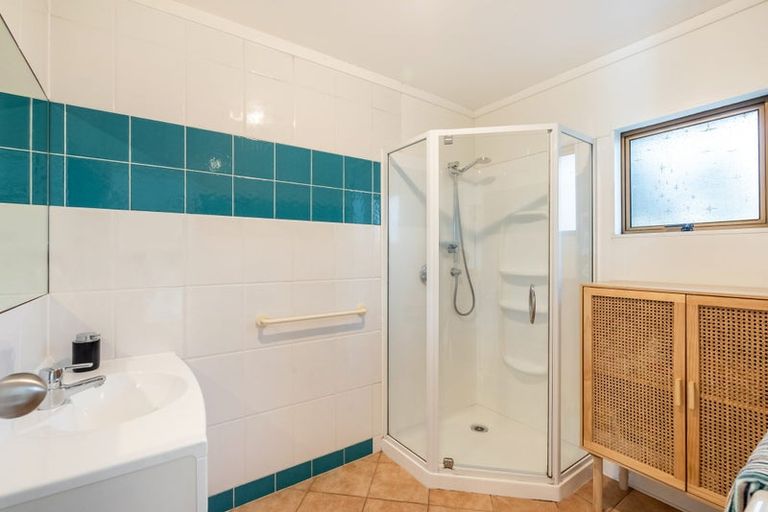 Photo of property in 2/47 Stredwick Drive, Torbay, Auckland, 0630