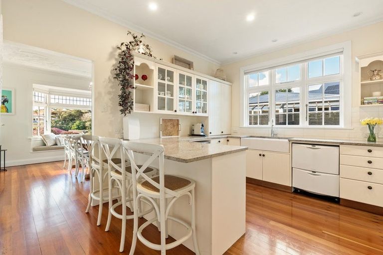 Photo of property in 108 Campbell Street, Karori, Wellington, 6012