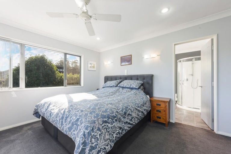 Photo of property in 5 Fantail Heights, Picton, 7220