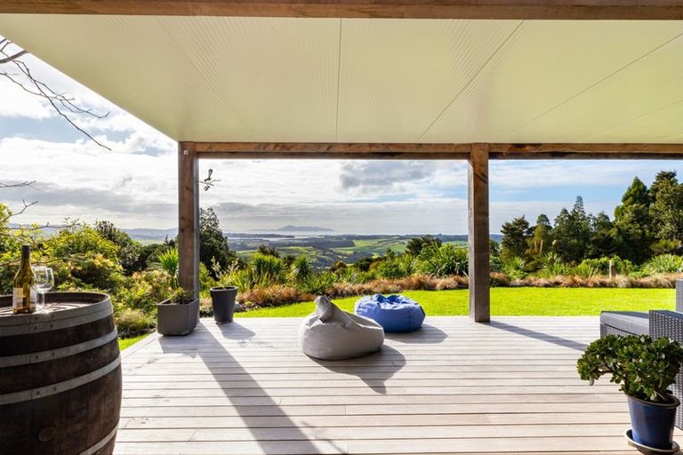 Photo of property in 3 Carters Road West, Mangawhai, 0975