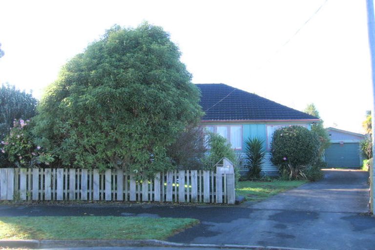 Photo of property in 6 Moule Place, Fairfield, Hamilton, 3214