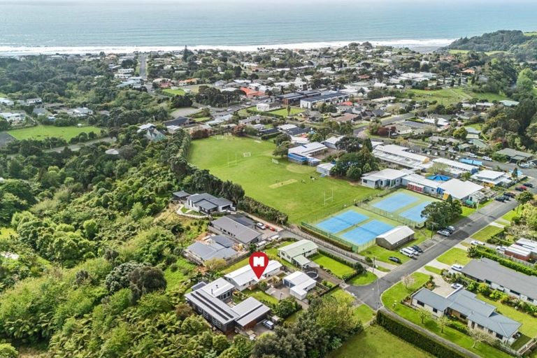 Photo of property in 46 Donnelly Street, Oakura, 4314