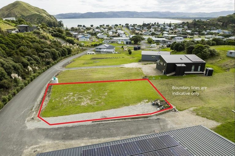 Photo of property in 15 Seaview Drive, Mahia, 4198